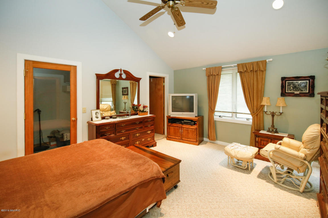 1149 44th St, Pullman, MI 49450 photo 11