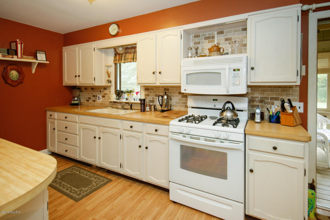 1149 44th St, Pullman, MI 49450 photo 3