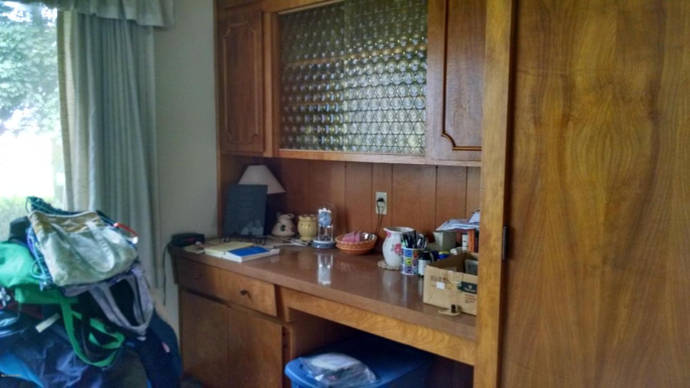 9739 E Carson City Rd, Carson City, MI 48811 photo 11