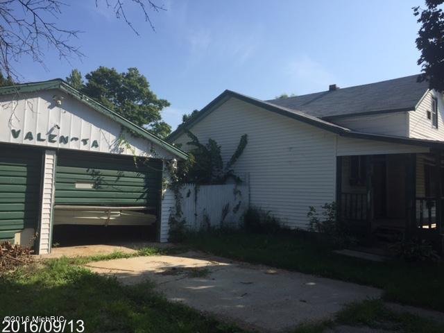 210 E 2nd, Galien, MI 49113 photo 2