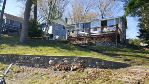 2539 Spring Grove Rd, Sidney, MI 48885 photo 4