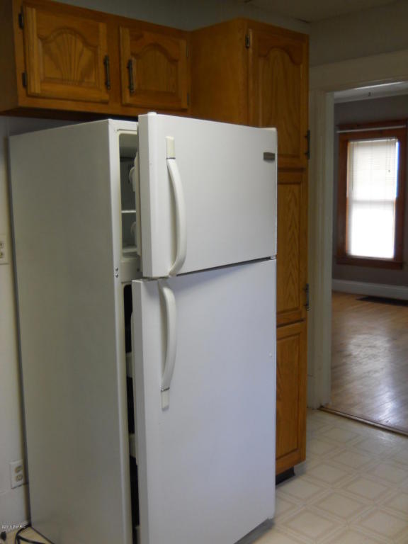 740 Morton St, Belding, MI 48809 photo 8