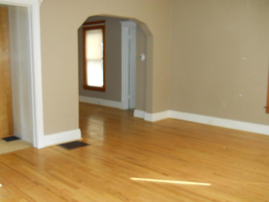 740 Morton St, Belding, MI 48809 photo 4
