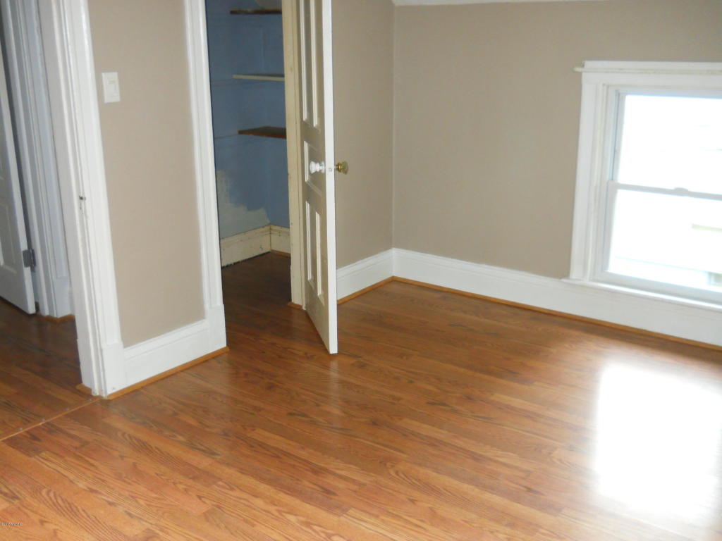 740 Morton St, Belding, MI 48809 photo 10