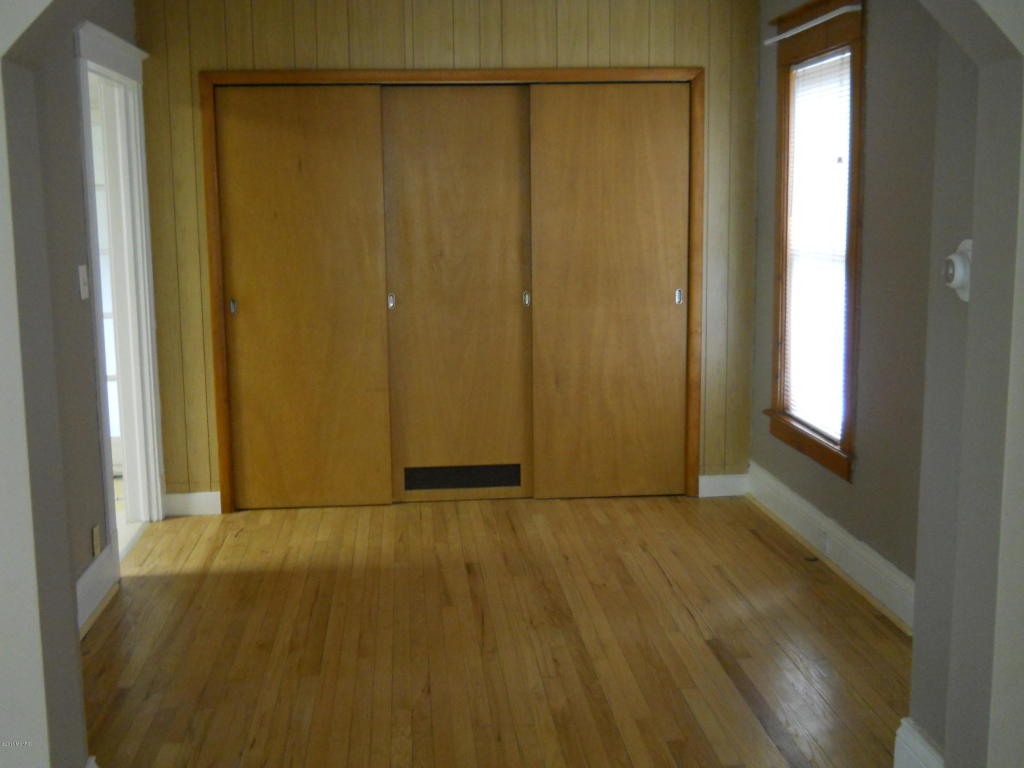 740 Morton St, Belding, MI 48809 photo 5