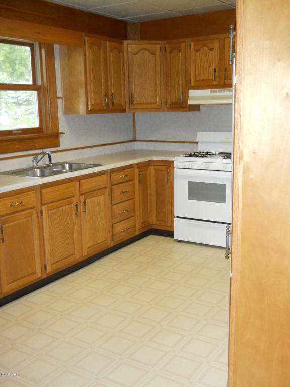 740 Morton St, Belding, MI 48809 photo 6