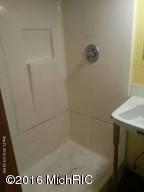 6846 Cherry St, Coloma, MI 49038 photo 29