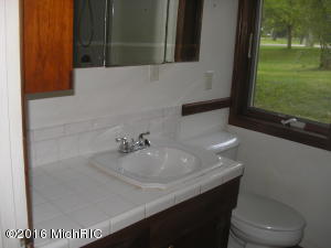 550 Riverside Dr, Constantine, MI 49042 photo 12