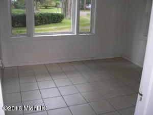 550 Riverside Dr, Constantine, MI 49042 photo 10
