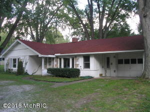 550 Riverside Dr, Constantine, MI 49042 photo 1
