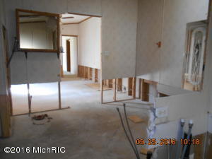 226 S Cherry Ave, White Cloud, MI 49349 photo 15