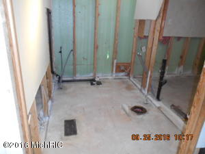 226 S Cherry Ave, White Cloud, MI 49349 photo 14