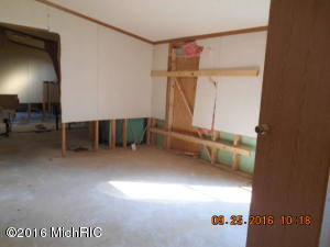 226 S Cherry Ave, White Cloud, MI 49349 photo 18