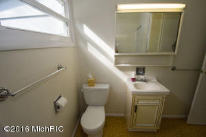 518 E Darwin, Cassopolis, MI 49031 photo 19
