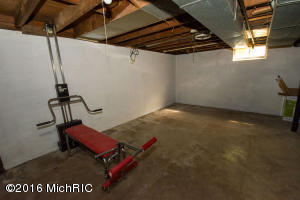 518 E Darwin, Cassopolis, MI 49031 photo 14