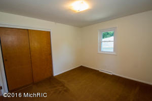 518 E Darwin, Cassopolis, MI 49031 photo 11