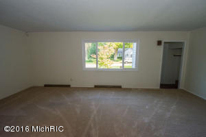 518 E Darwin, Cassopolis, MI 49031 photo 5