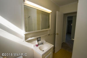 518 E Darwin, Cassopolis, MI 49031 photo 18