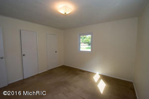 518 E Darwin, Cassopolis, MI 49031 photo 20