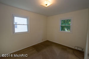 518 E Darwin, Cassopolis, MI 49031 photo 21