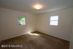 518 E Darwin, Cassopolis, MI 49031 photo 7