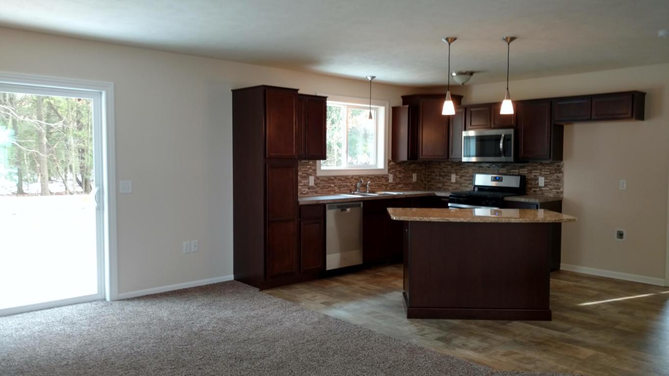 13736 E Harmony Ct, Sparta, MI 49345 photo 4