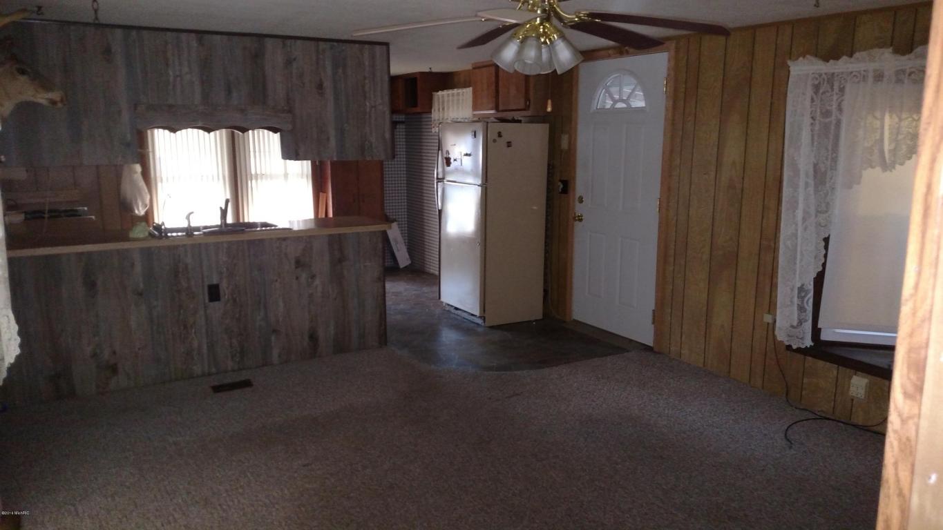 1277 Shepard Rd, Crystal, MI 48818 photo 7
