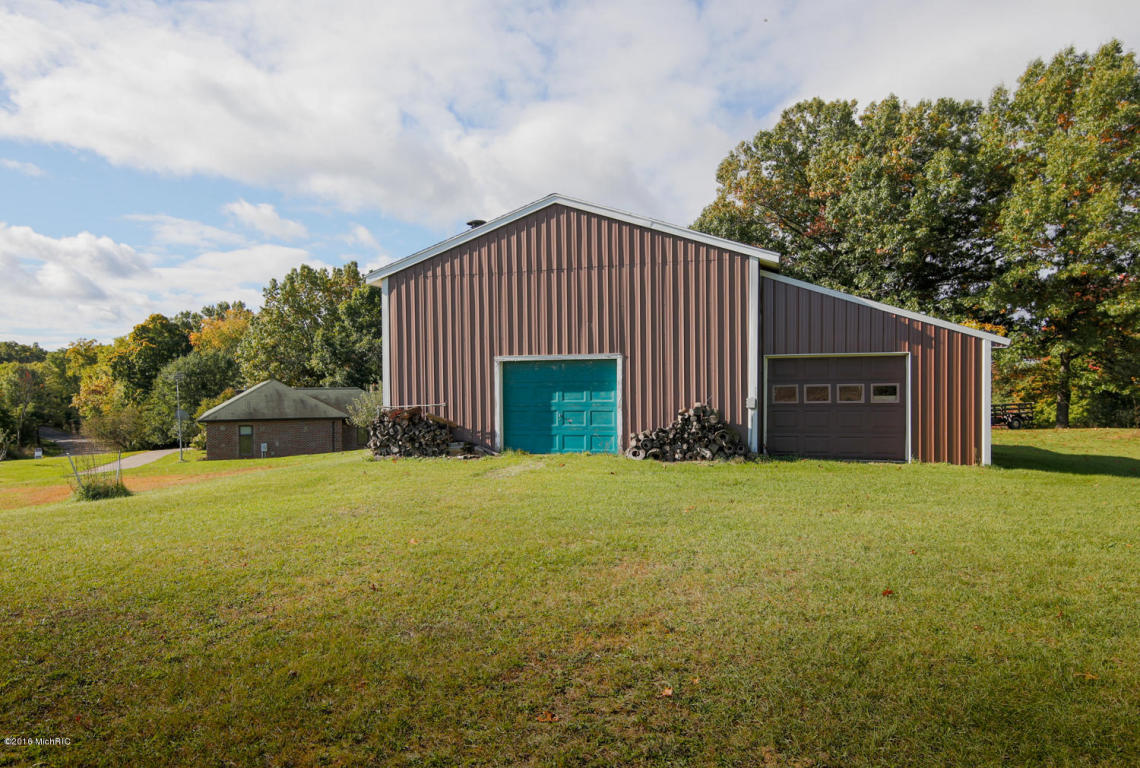 14370 Doster Rd, Plainwell, MI 49080 photo 3