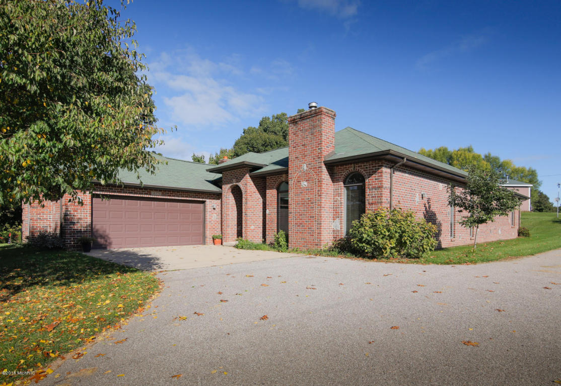 14370 Doster Rd, Plainwell, MI 49080 photo 1