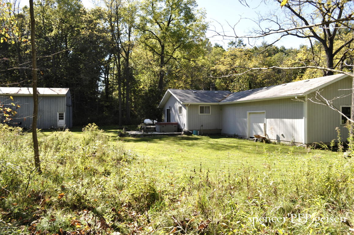 5600 Flat River Trl, Belding, MI 48809 photo 22