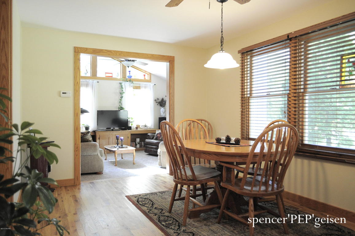 5600 Flat River Trl, Belding, MI 48809 photo 9