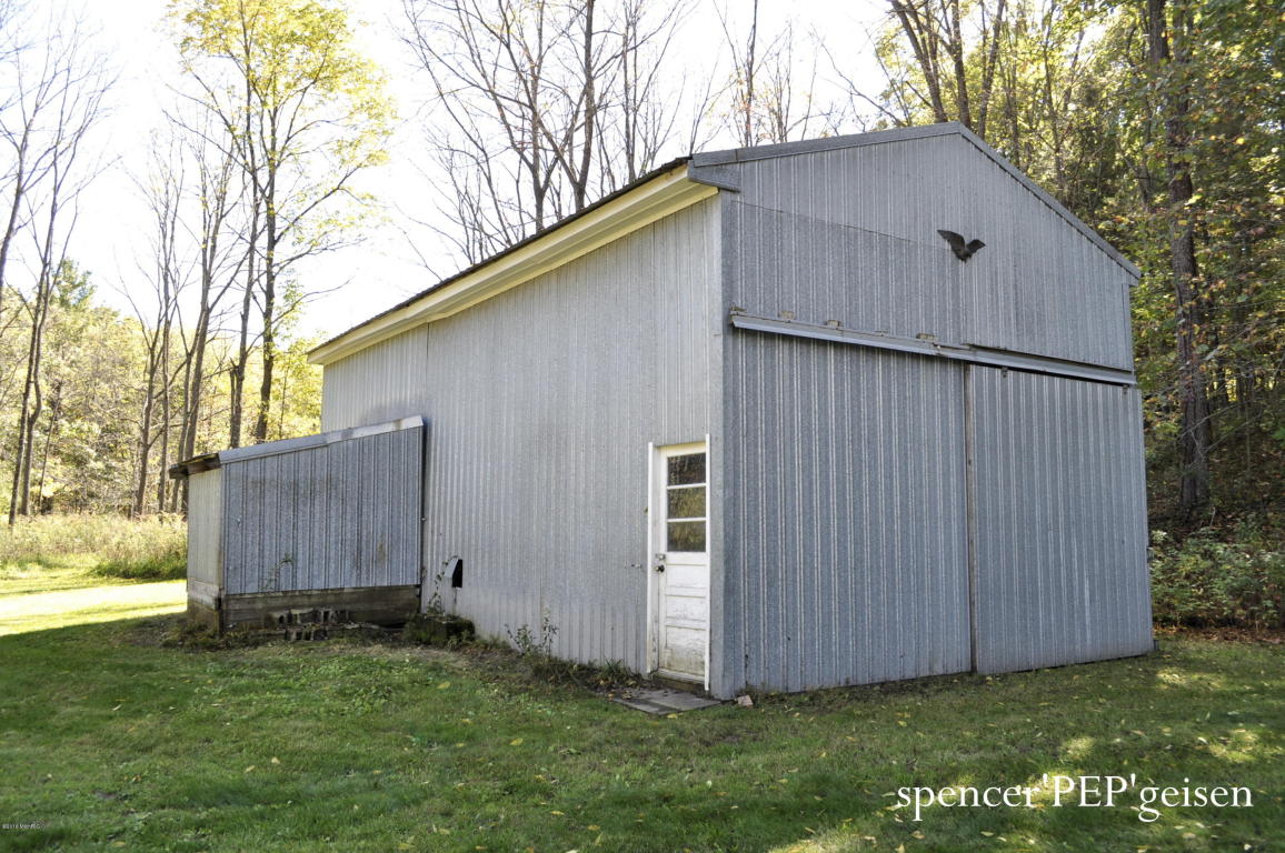 5600 Flat River Trl, Belding, MI 48809 photo 21