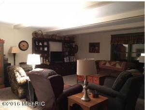 307 E Cherry St, Fremont, MI 49412 photo 8