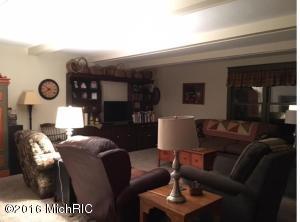 307 E Cherry St, Fremont, MI 49412 photo 3