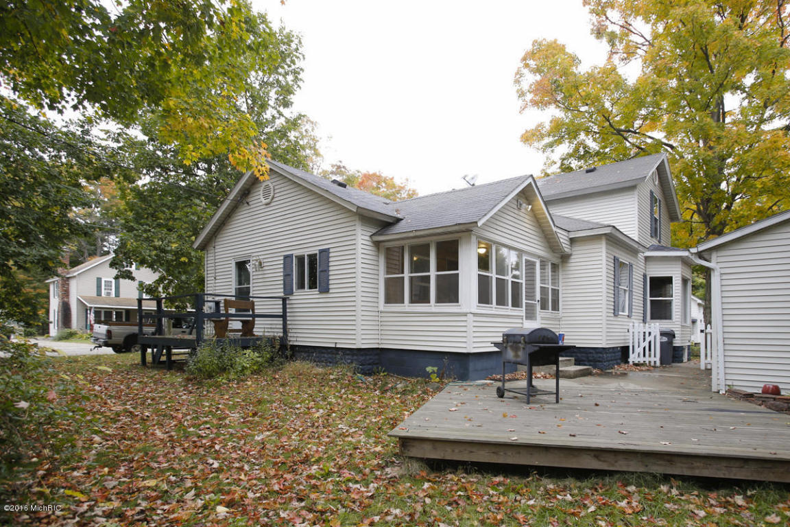 223 W Grant St, Plainwell, MI 49080 photo 26