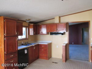15699 36th St, Gobles, MI 49055 photo 4