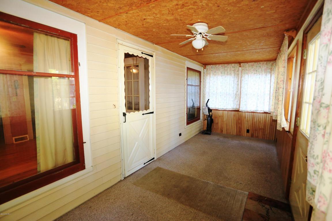 1014 Fifth, Three Rivers, MI 49093 photo 3