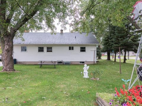 1355 E Pine Hill Ave, White Cloud, MI 49349 photo 2