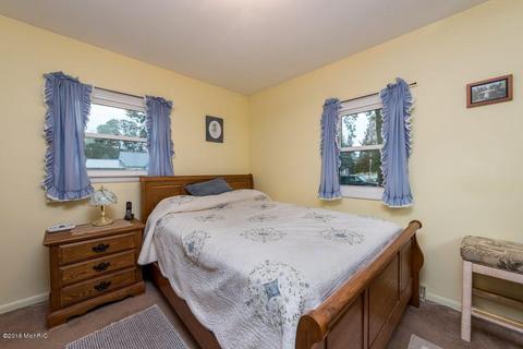 1355 E Pine Hill Ave, White Cloud, MI 49349 photo 11