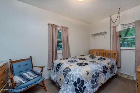 1355 E Pine Hill Ave, White Cloud, MI 49349 photo 9