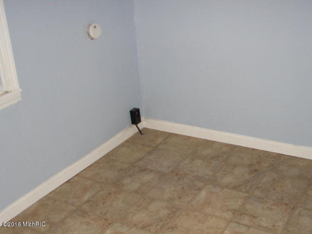 206 E State St, Mendon, MI 49072 photo 17