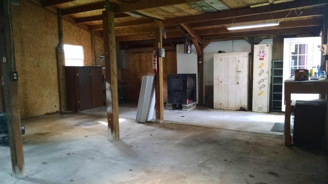 400 E Walnut St, Carson City, MI 48811 photo 13