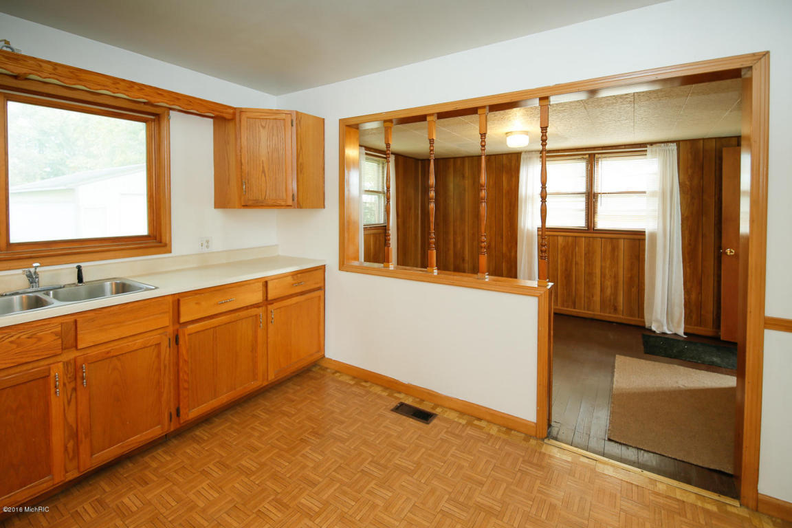 1161 106th Ave, Plainwell, MI 49080 photo 8