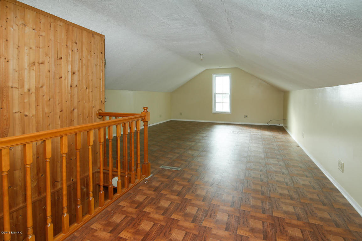 1161 106th Ave, Plainwell, MI 49080 photo 12