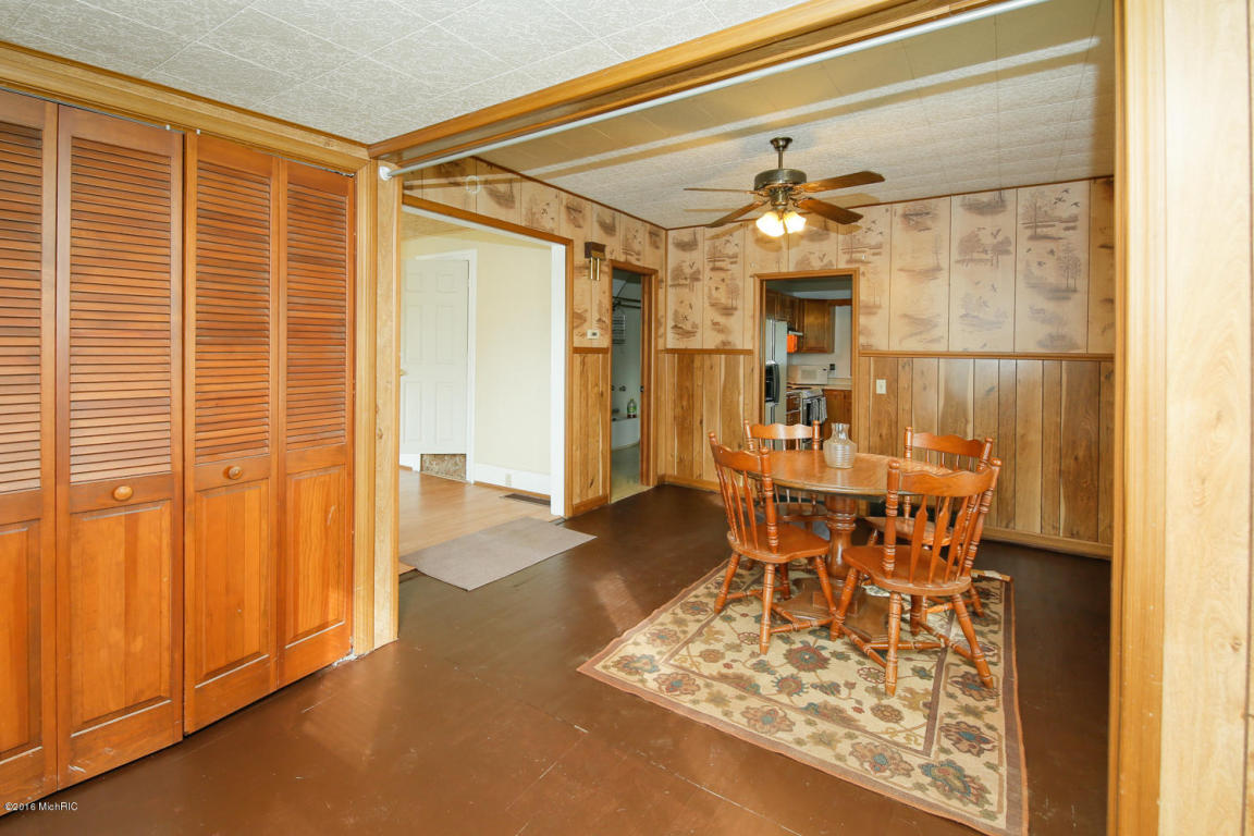 1161 106th Ave, Plainwell, MI 49080 photo 6