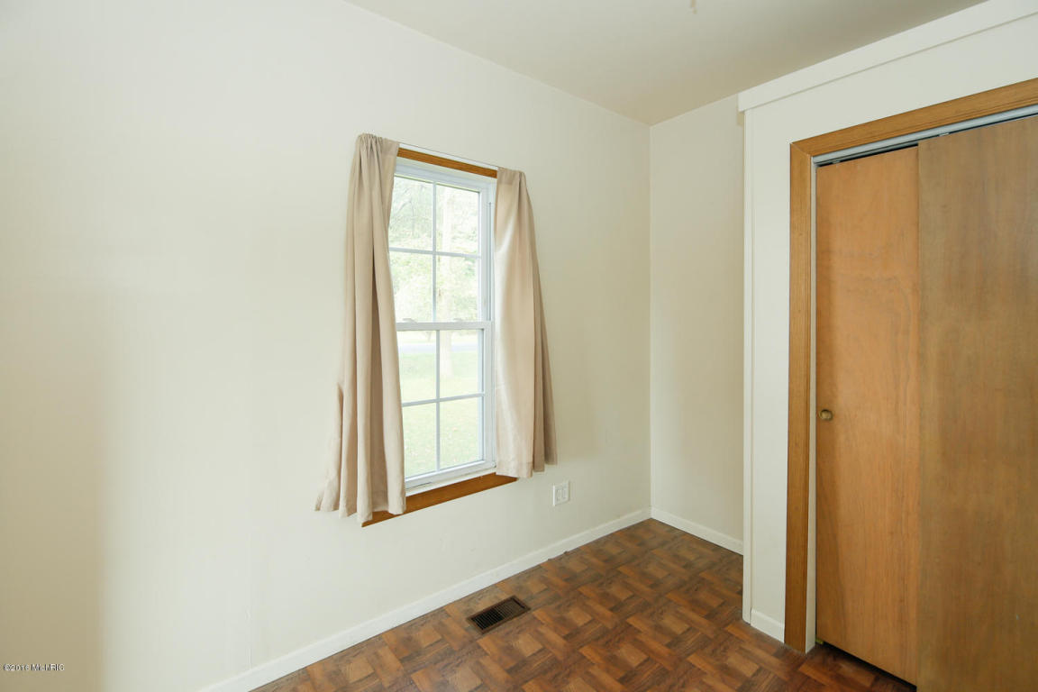 1161 106th Ave, Plainwell, MI 49080 photo 10