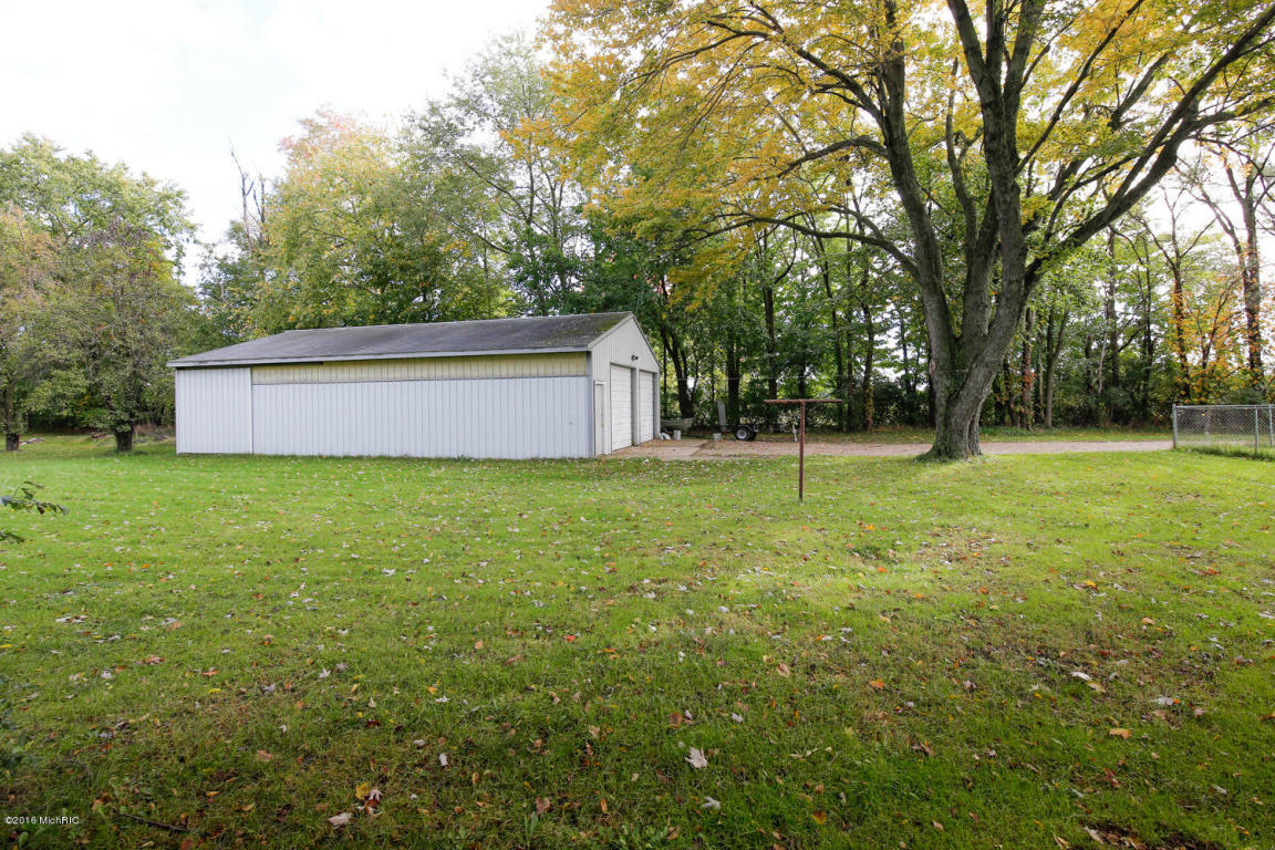 1161 106th Ave, Plainwell, MI 49080 photo 17