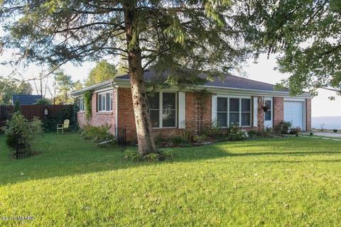 207 First St, Galien, MI 49113 photo 1