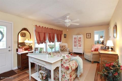 207 First St, Galien, MI 49113 photo 2