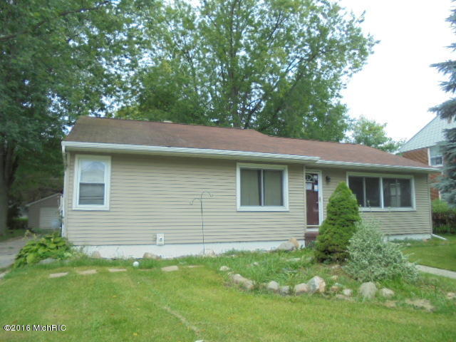 805 Wright Ave, Alma, MI 48801 photo 1